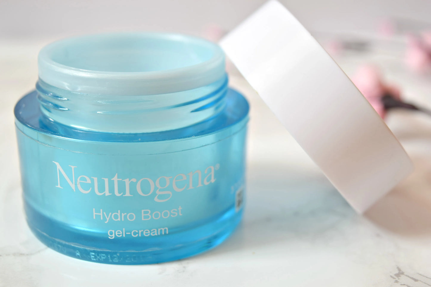 Neutrogena Hydro Boost Gel Cream Moisturizer For Very Dry Skin